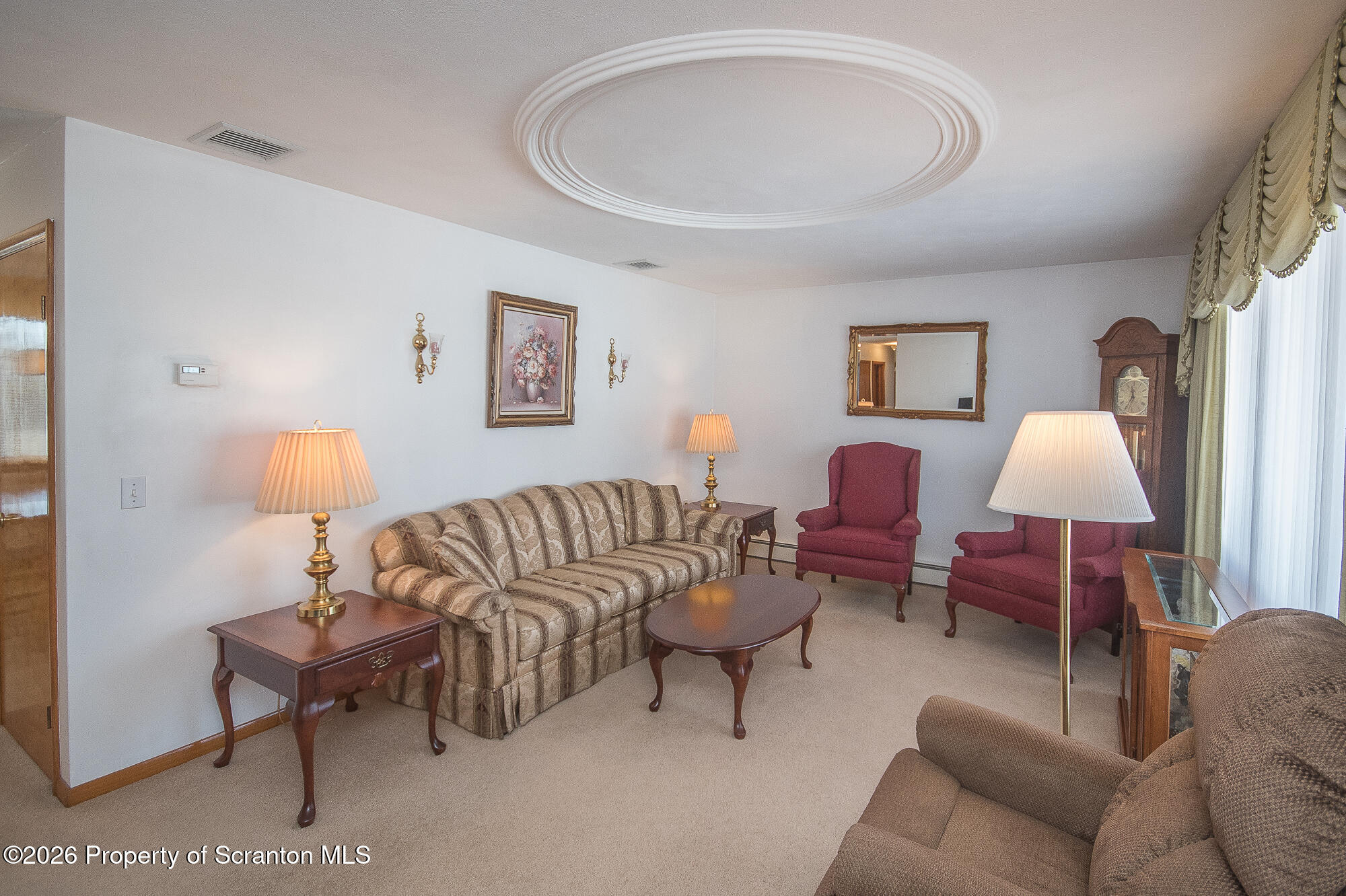 606 Warner Street Scranton, PA 18505 - Photo 27 of 43 Living Room