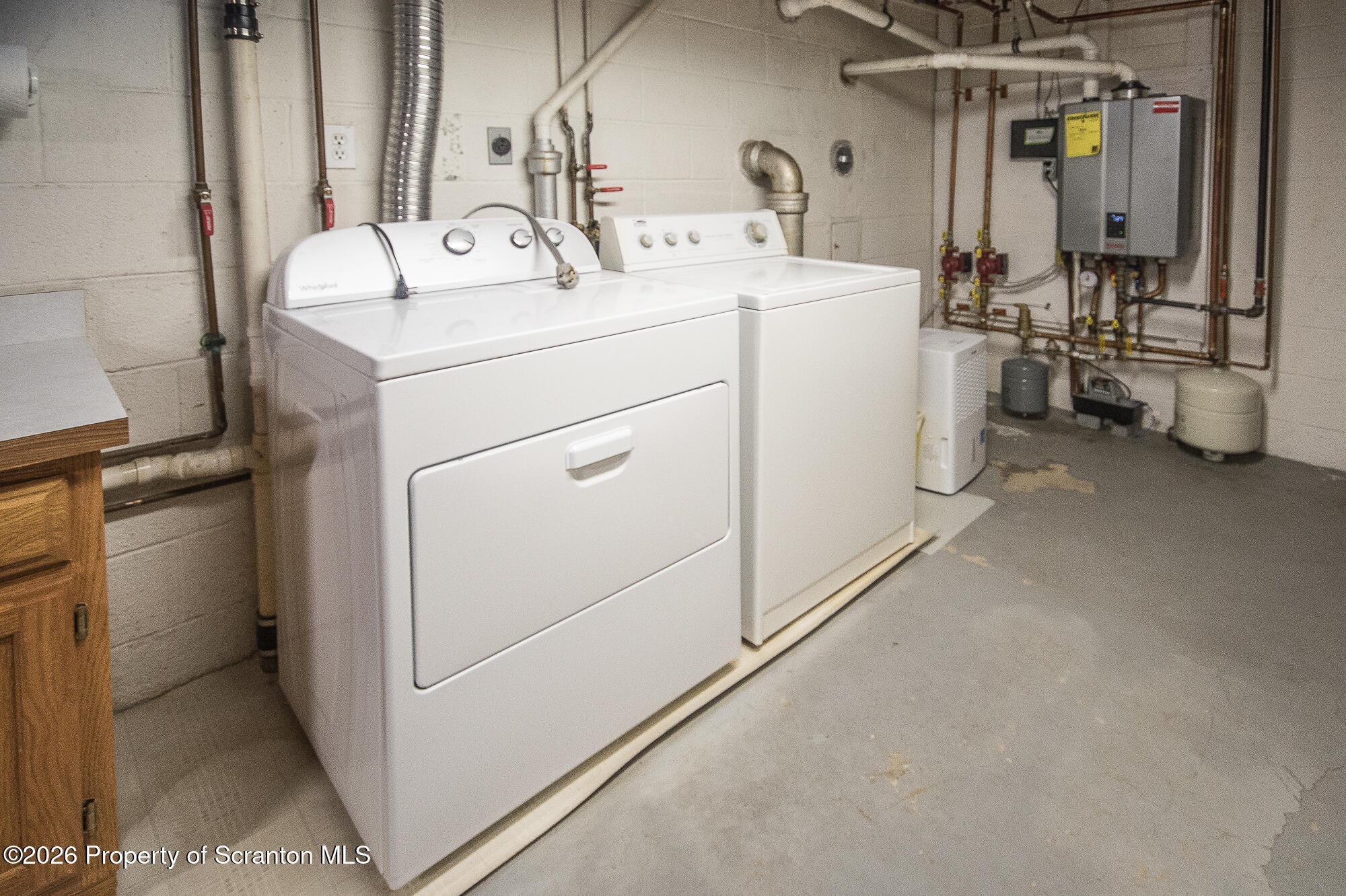 606 Warner Street Scranton, PA 18505 - Photo 41 of 43 Laundry