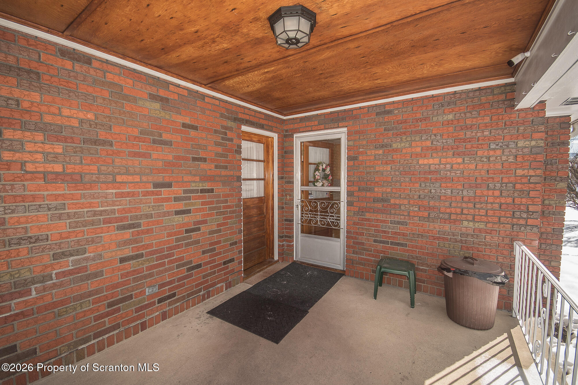 606 Warner Street Scranton, PA 18505 - Photo 8 of 43 Back porch