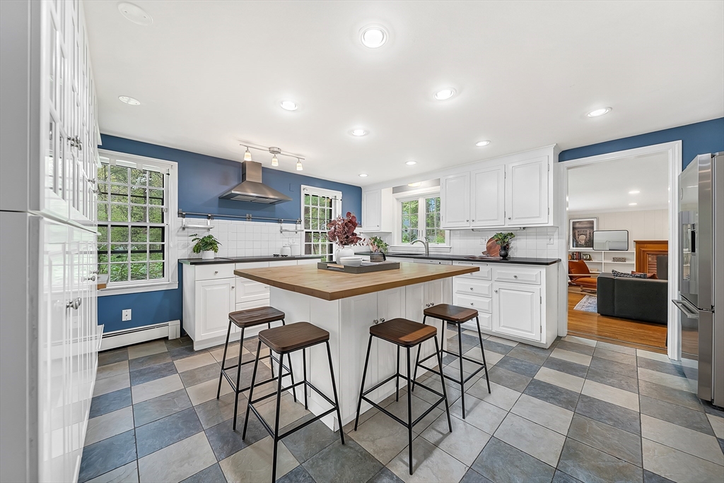 6 Brewster Road Wayland, MA 01778 - Photo 7 of 41