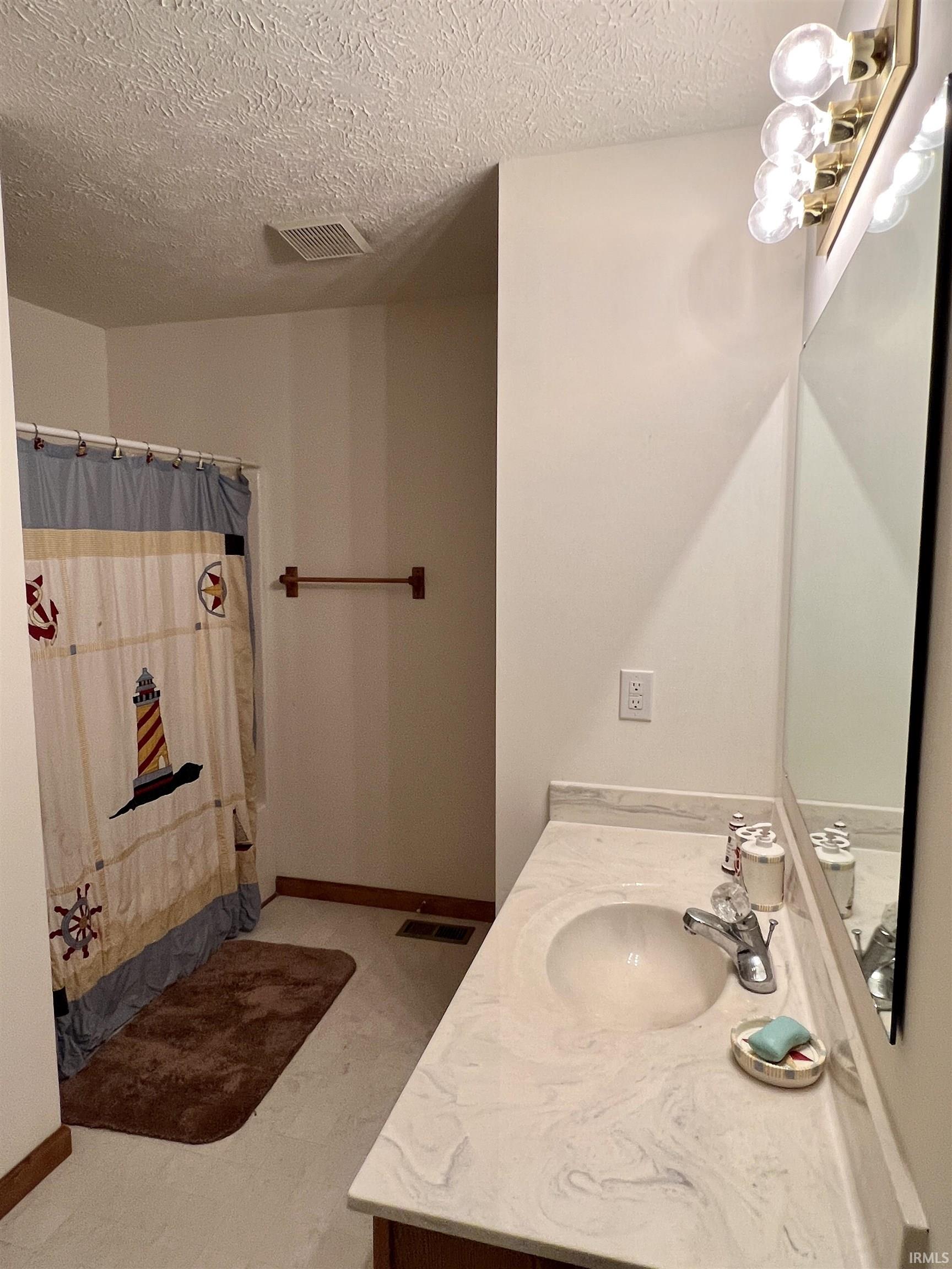 2285 Marina Drive Rochester, IN 46975 - Photo 14 of 19 Gallery Image 14