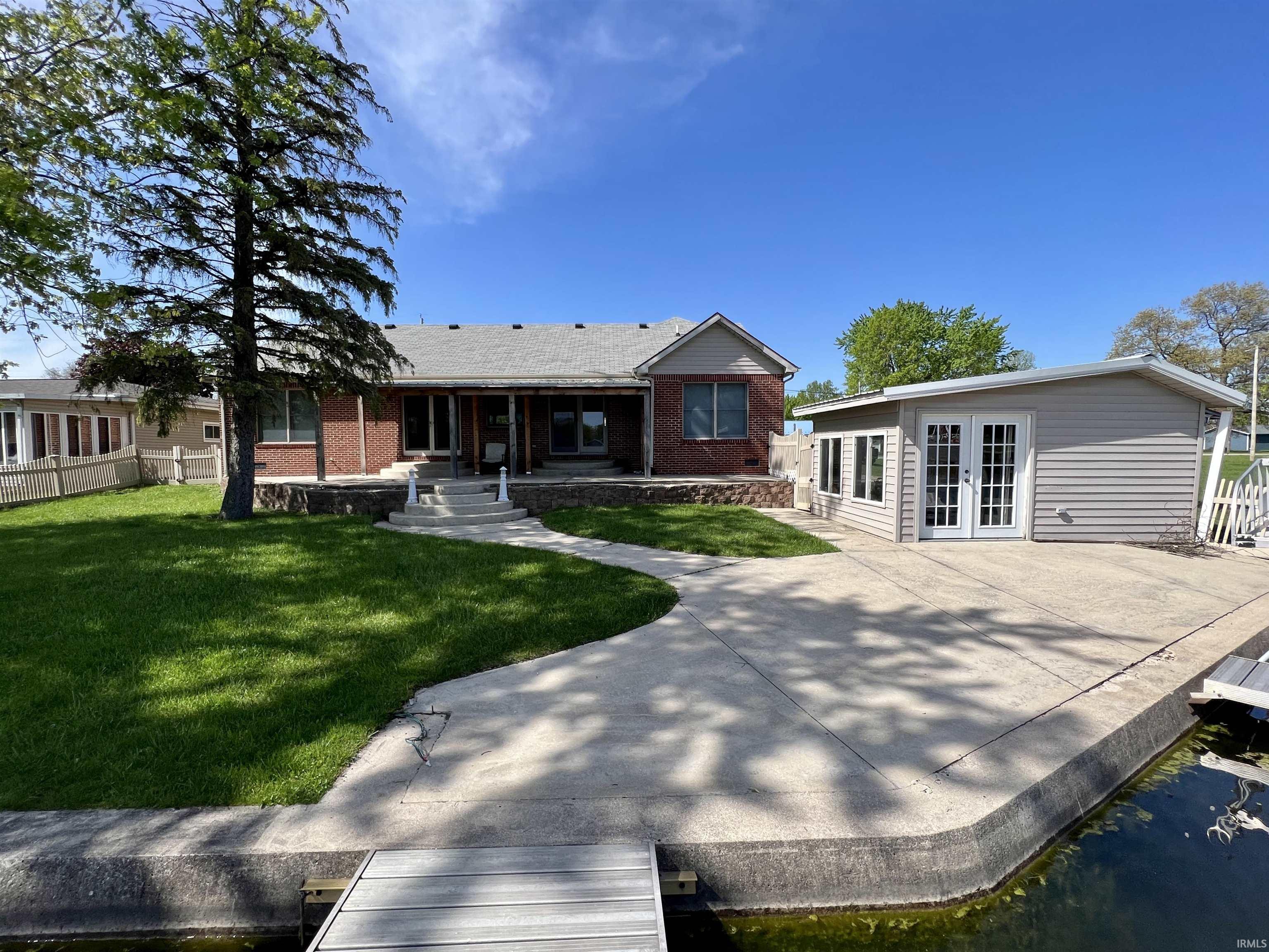 2285 Marina Drive Rochester, IN 46975 - Photo 3 of 19 Gallery Image 3