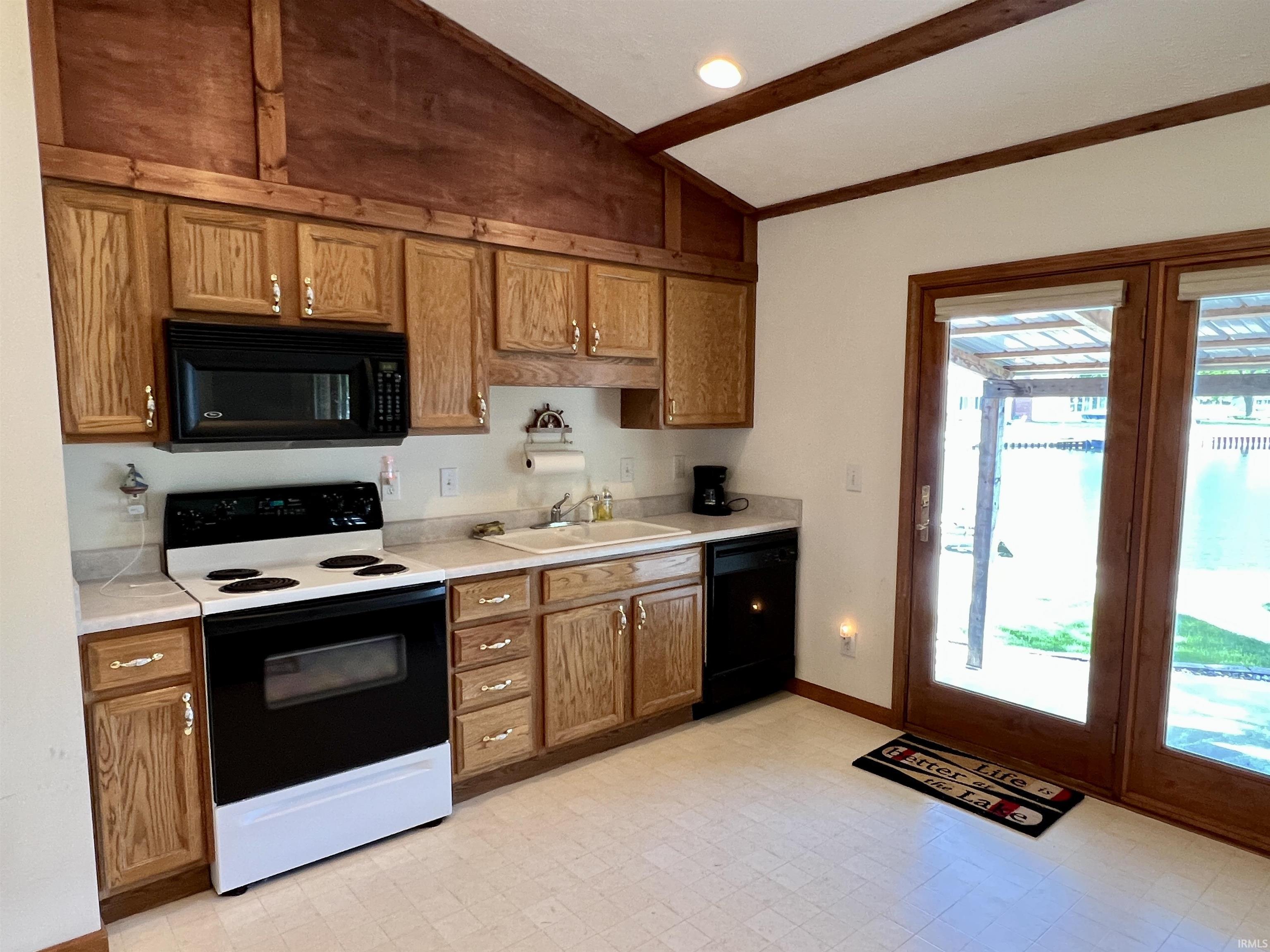 2285 Marina Drive Rochester, IN 46975 - Photo 10 of 19 Gallery Image 10