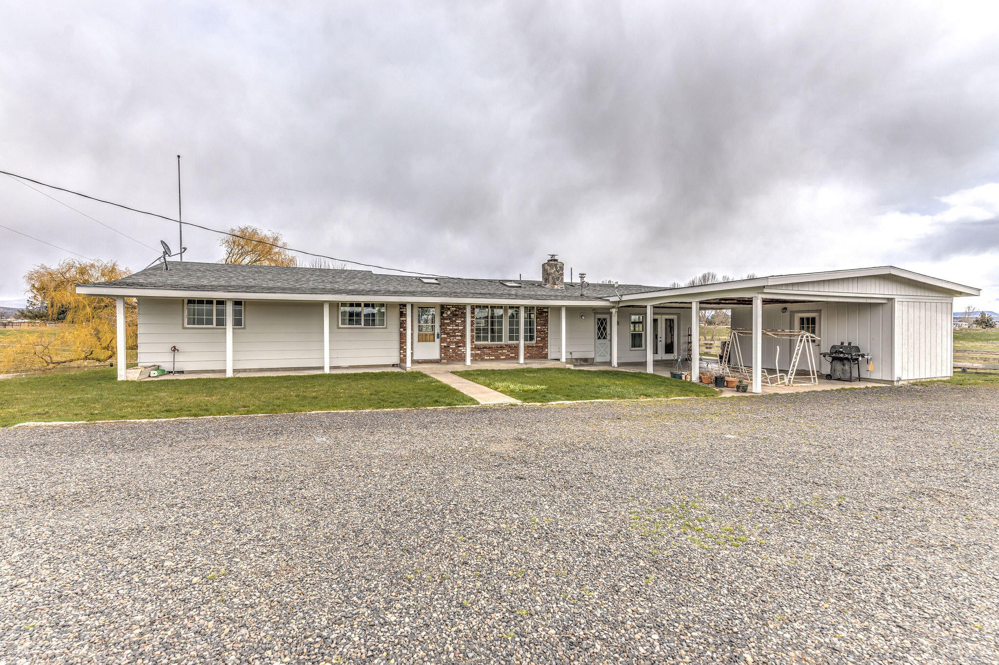 6533 Green Valley Road Prineville, OR 97754 - Photo 29 of 41 BACK OF HOME