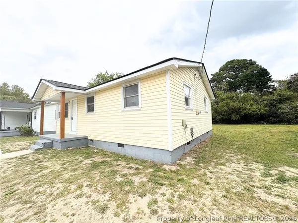 $1,325 | 218 Canady Street, Fayetteville, NC 28306