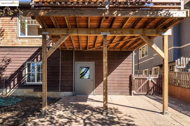 $995,000 | 1124 Walnut Street, Berkeley, CA 94707