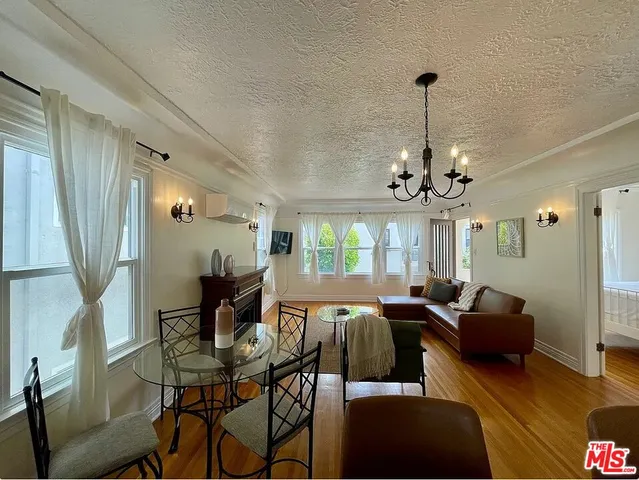 $5,000 | 837 5th Street, Unit 839B, Santa Monica, CA 90403