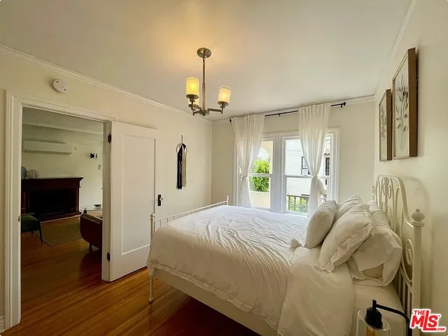 $5,000 | 837 5th Street, Unit 839B, Santa Monica, CA 90403