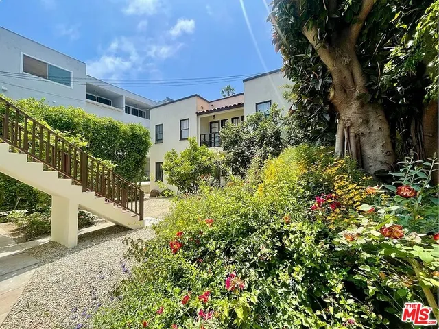 $5,000 | 837 5th Street, Unit 839B, Santa Monica, CA 90403