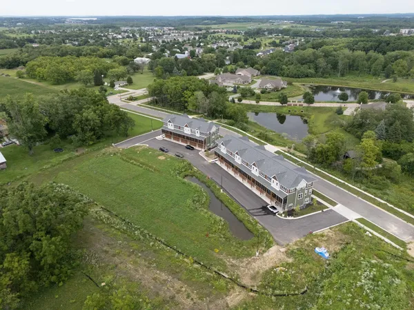 $389,900 | 2674 Notre Dame Drive, Unit 703, Fitchburg, WI 53711