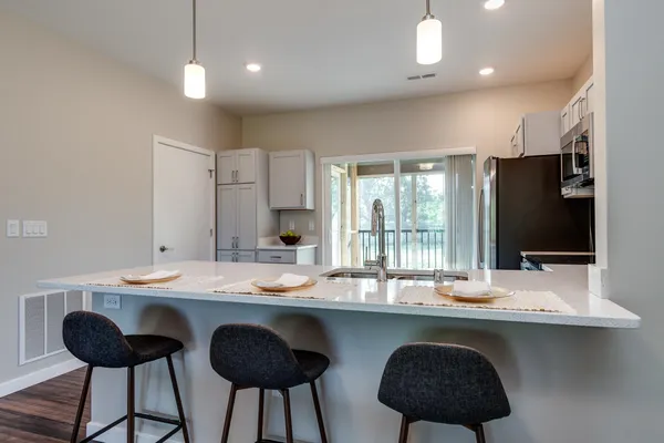 $389,900 | 2674 Notre Dame Drive, Unit 703, Fitchburg, WI 53711