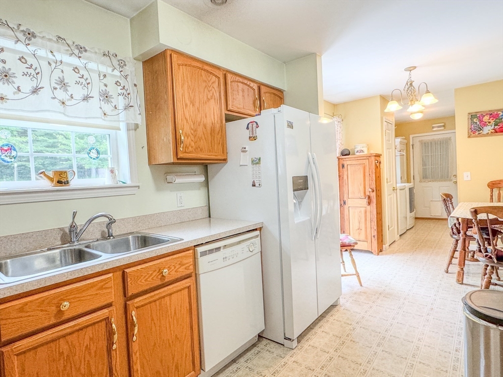 468 Tunnel Road Rowe, MA 01367 - Photo 8 of 41