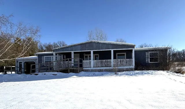 $295,000 | N4958 Arrowhead Trail, Juneau, WI 53039