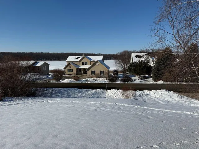 $295,000 | N4958 Arrowhead Trail, Juneau, WI 53039