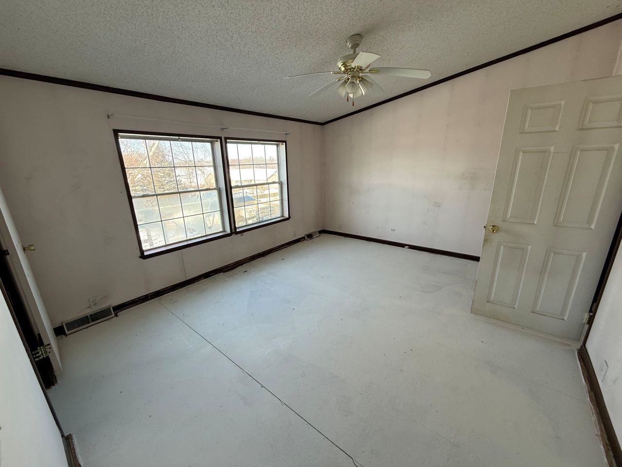 N4958 Arrowhead Trail Juneau, WI 53039 - Photo 8 of 36