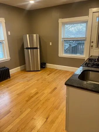 $2,100 | 37 Elliott Street, Unit 4, Danvers, MA 01923
