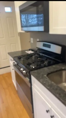 $2,100 | 37 Elliott Street, Unit 4, Danvers, MA 01923