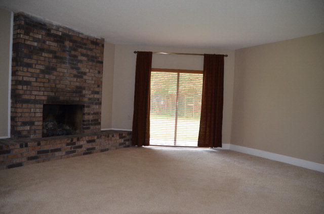 16533 Danne Road Fairhope, AL 36532 - Photo 16 of 41 Living Room