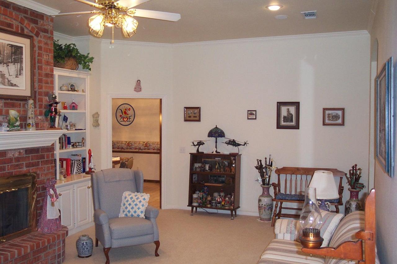 7409 Bayswater Road Amarillo, TX 79119 - Photo 11 of 13 Living Room