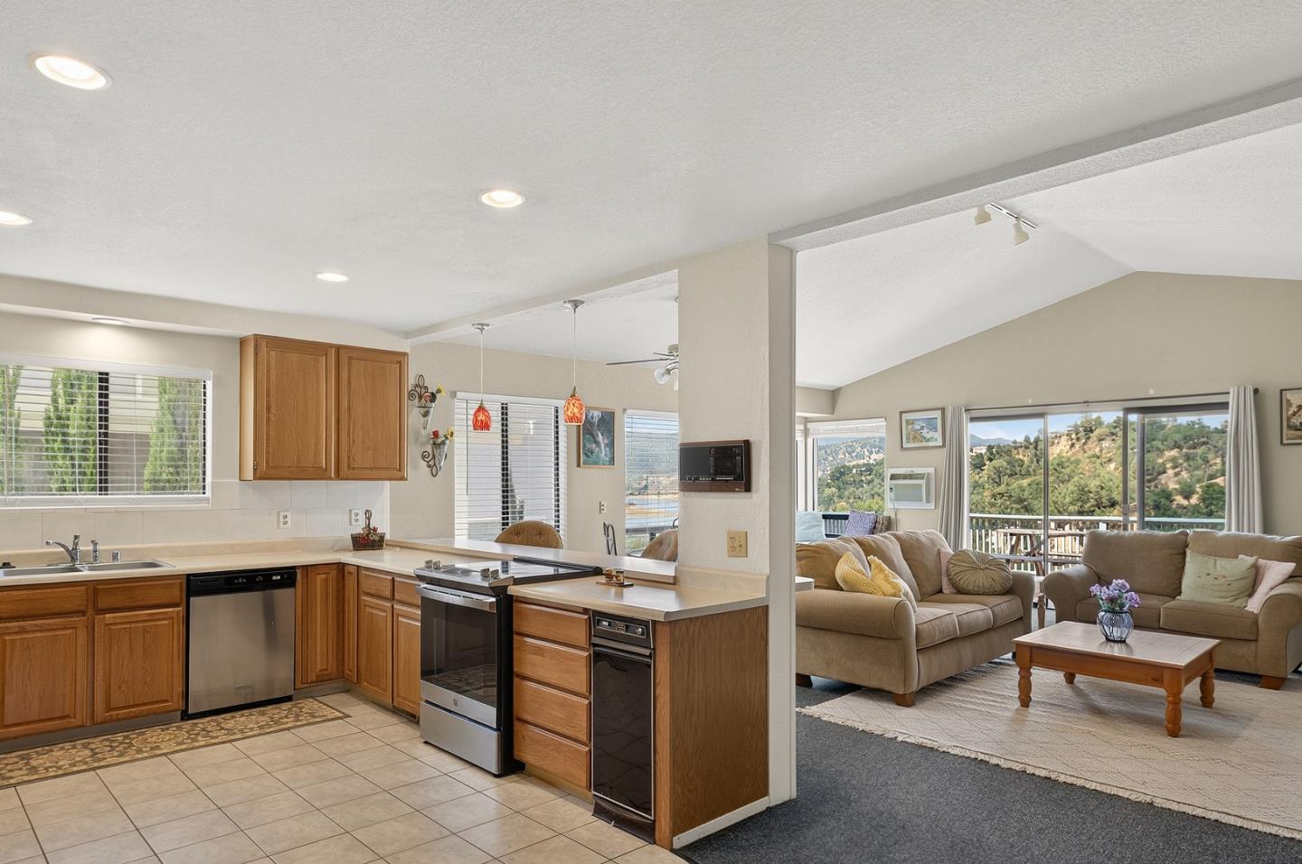 2537 Shoreline Road Bradley, CA 93426 - Photo 13 of 49
