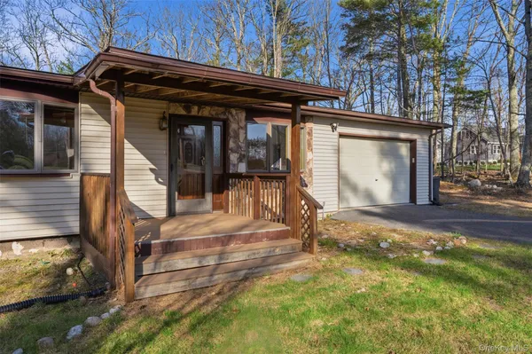 $465,000 | 1073 Indian Springs Road, Pine Bush, NY 12566