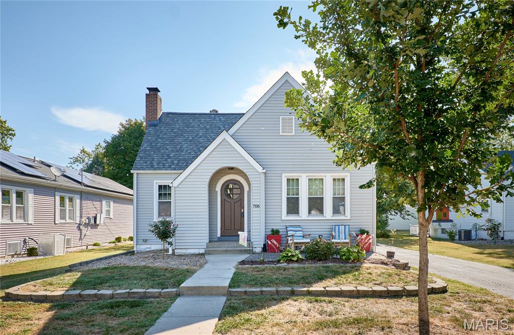 706 South Vine Street O'Fallon, IL 62269 - Photo 2 of 72