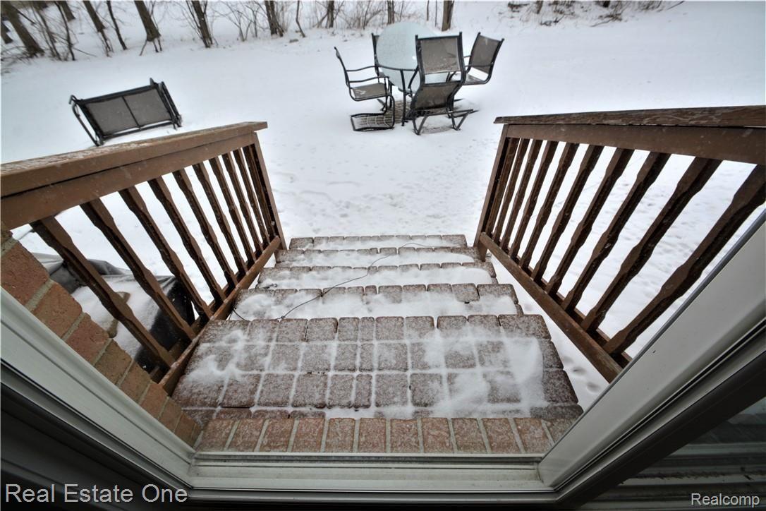 2702 Forest View Court Rochester, MI 48307 - Photo 32 of 32 DSC_9213 (3).JPG