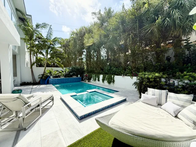 $34,000 | 402 Ocean One Lane, Juno Beach, FL 33408