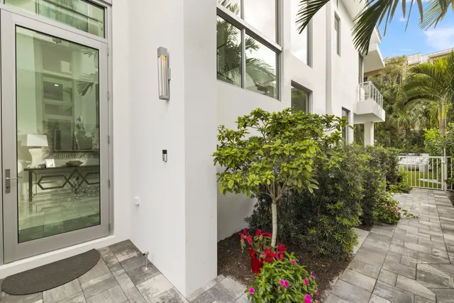 $34,000 | 402 Ocean One Lane, Juno Beach, FL 33408