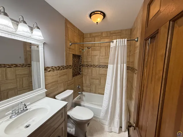 $224,900 | 1005 Lincoln Street, Emporia, KS 66801