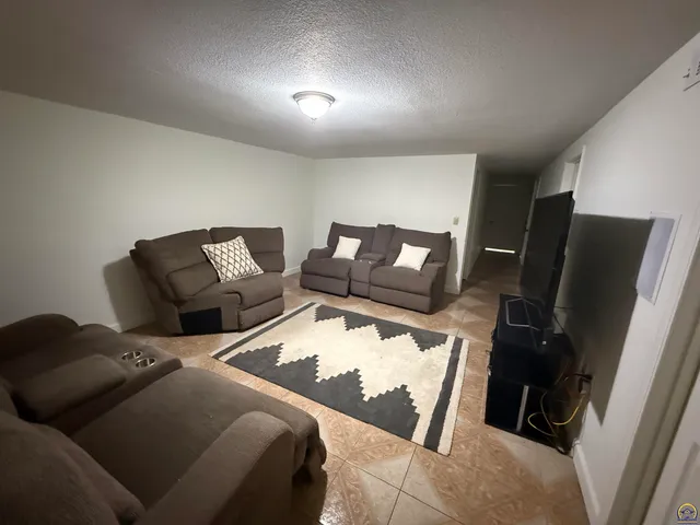 $224,900 | 1005 Lincoln Street, Emporia, KS 66801