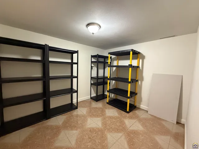 $224,900 | 1005 Lincoln Street, Emporia, KS 66801