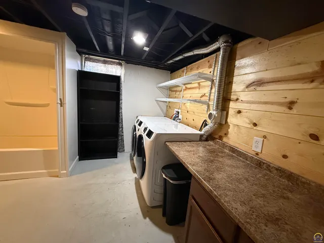 $224,900 | 1005 Lincoln Street, Emporia, KS 66801