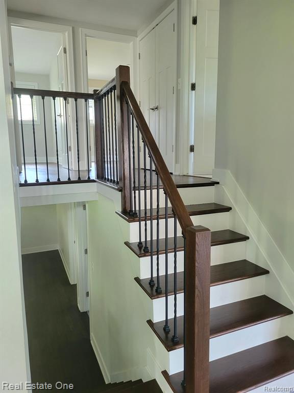 2331 Rusk Road Rochester Hills, MI 48306 - Photo 15 of 46