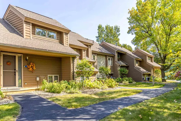 $189,000 | 26 Poplar Ridge, Galena, IL 61036