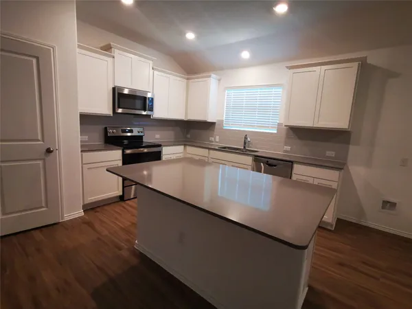 $2,349 | 101 Red Buckeye Street, Hutto, TX 78634