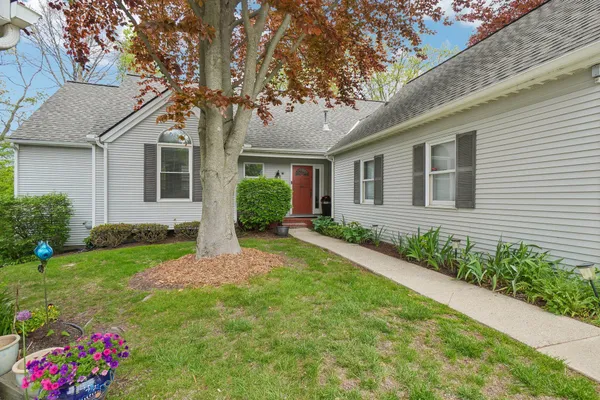$640,000 | 558 Heritage Drive, Ann Arbor, MI 48105