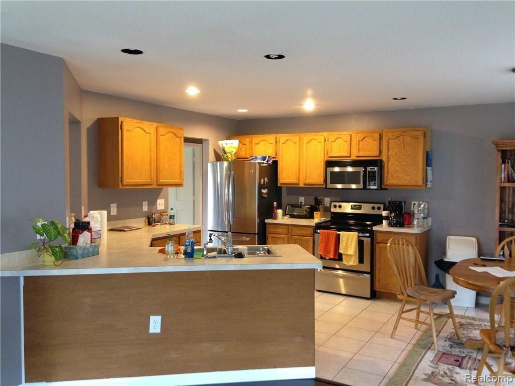 5345 Bentley Lake Road Howell, MI 48843 - Photo 2 of 15