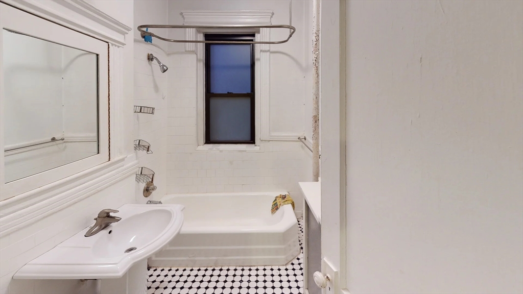 52 Charlesgate East, Unit 161 Boston, MA 02215 - Photo 2 of 4