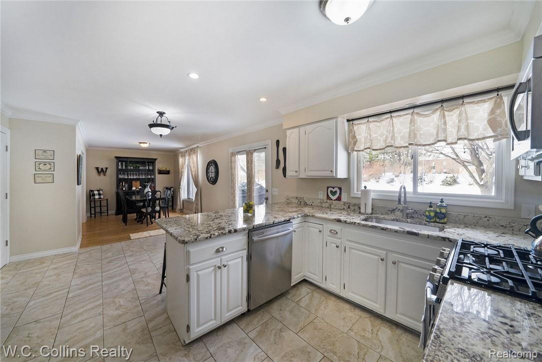 1561 Lomas Verdes Rochester, MI 48306 - Photo 14 of 37 Sample-NDP_34.jpg