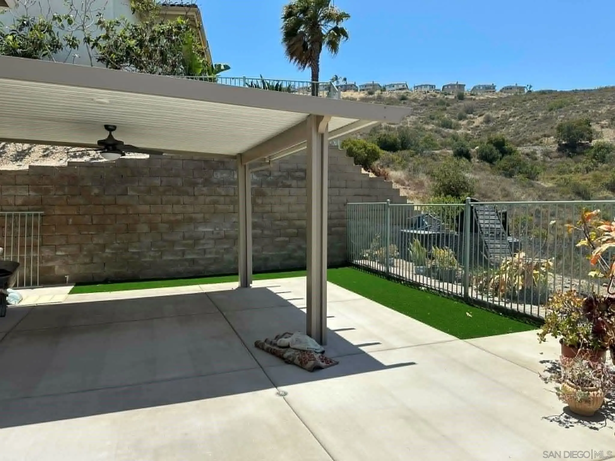 2552 Valley Waters Court Spring Valley, CA 91978 - Photo 5 of 21