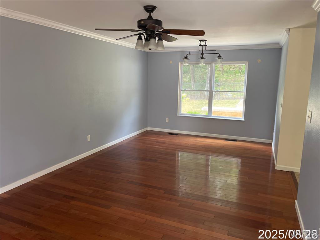 2320 Castlegate Drive Imperial, MO 63052 - Photo 2 of 10