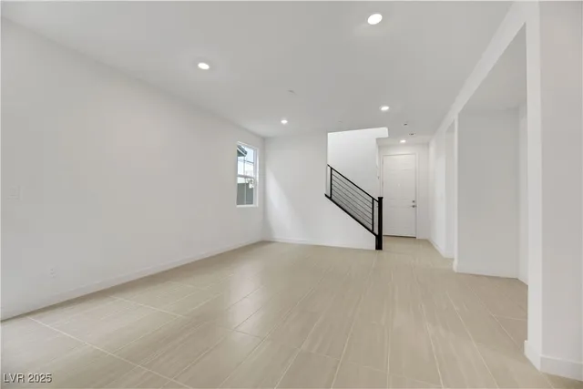 $2,900 | 2770 Alfena Place, Henderson, NV 89044