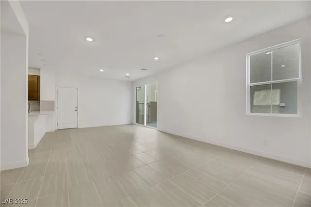 $2,900 | 2770 Alfena Place, Henderson, NV 89044