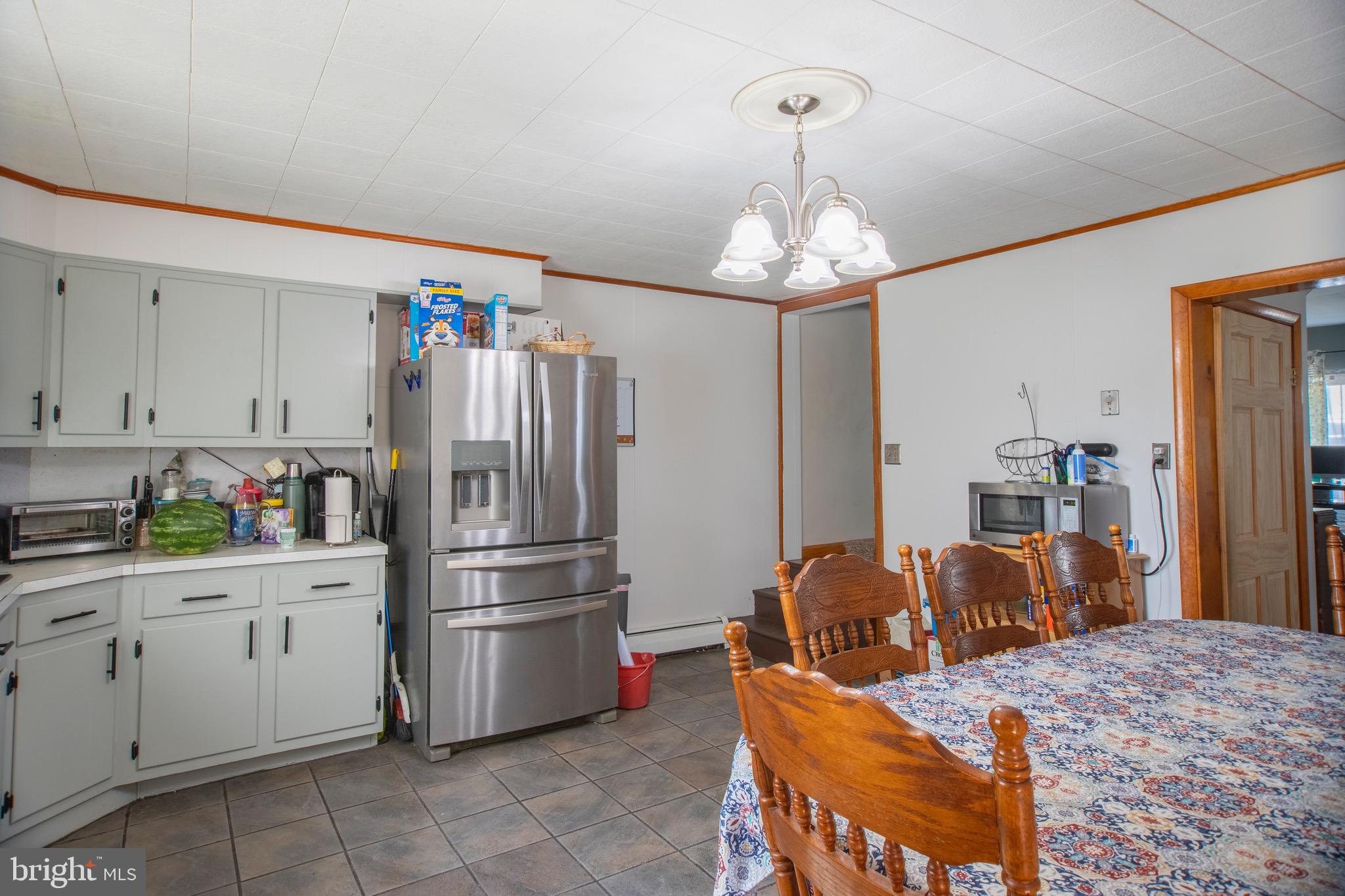 809 Cornwall Road Lebanon, PA 17042 - Photo 8 of 24 Gallery Image 8