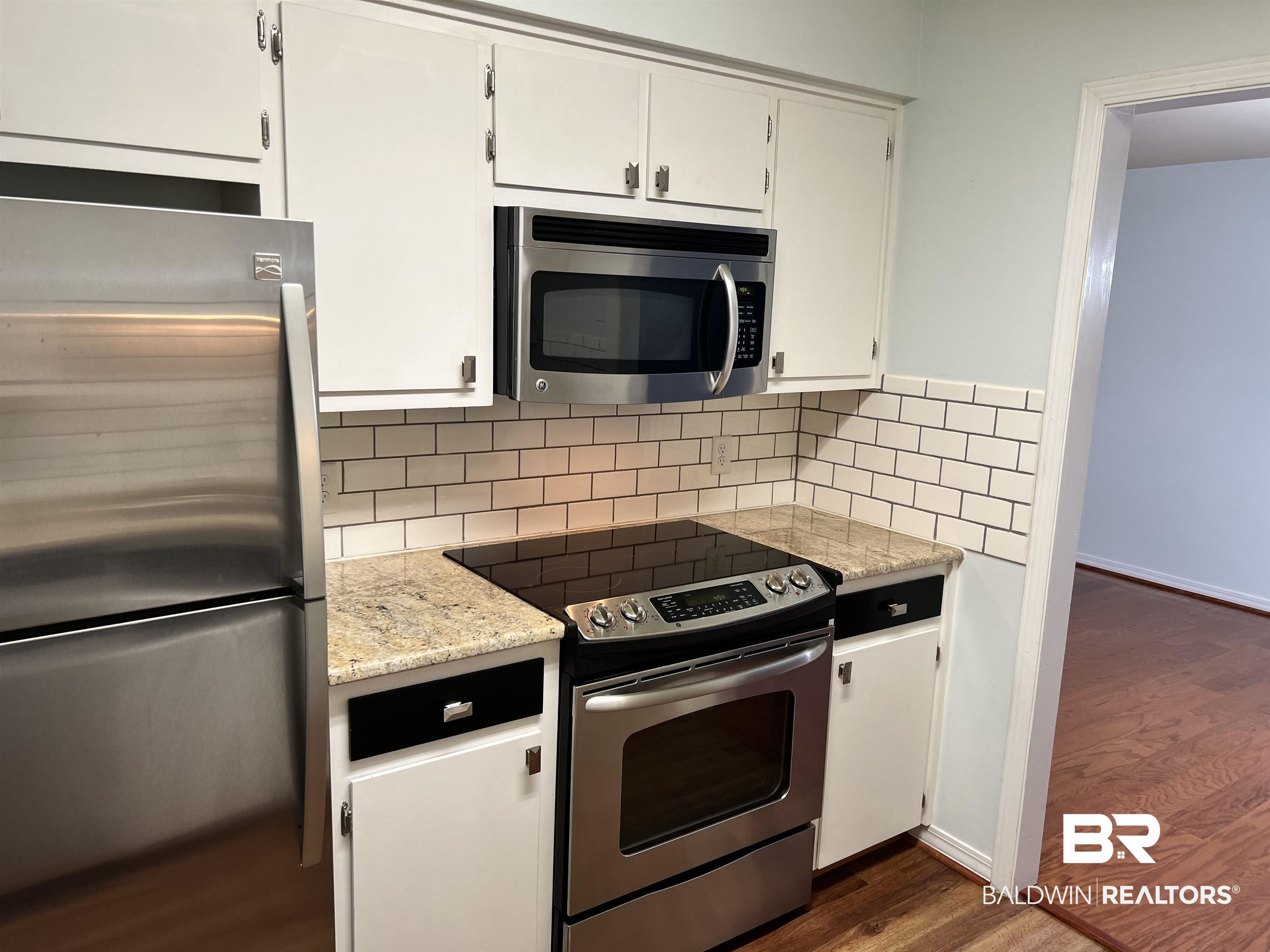 6537 Cedar Bend Court, Unit B Mobile, AL 36608 - Photo 2 of 32