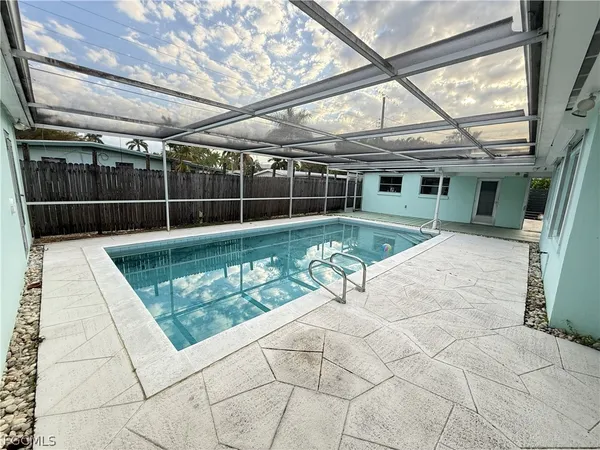 $530,000 | 1534 Ricardo Avenue, Fort Myers, FL 33901