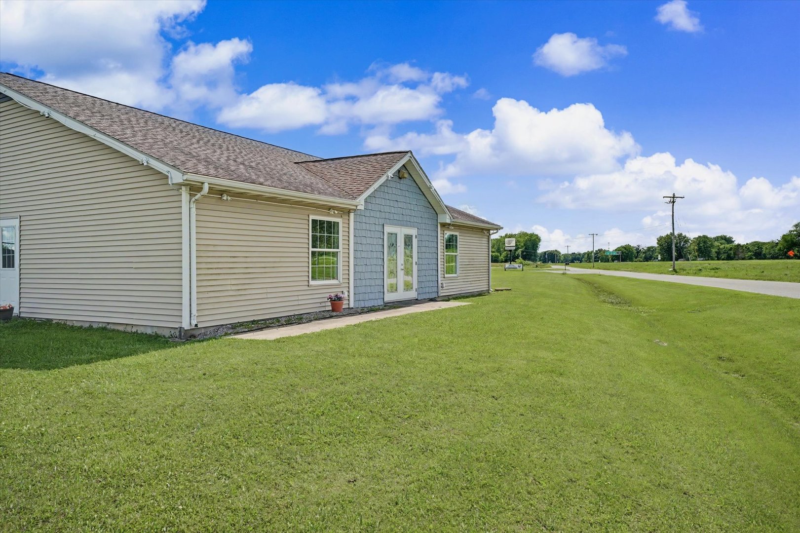 2201 Kickapoo Drive Danville, IL 61832 - Photo 45 of 48
