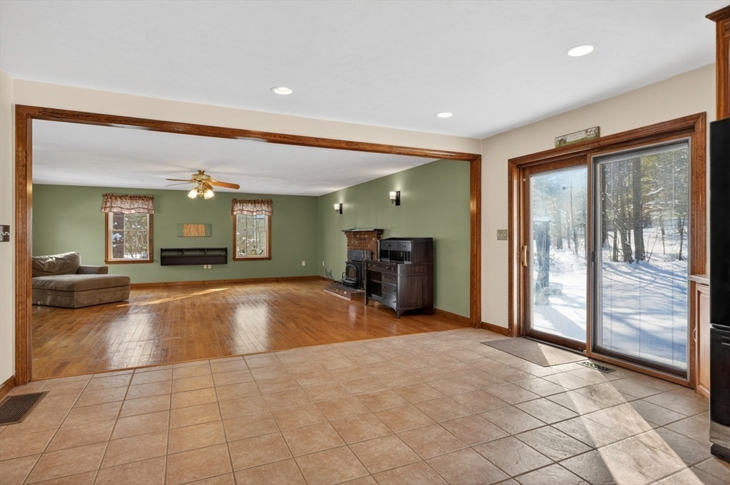 11 Yeoman Road Charlton, MA 01507 - Photo 12 of 35