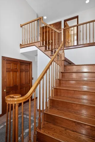 $699,900 | 11 Yeoman Road, Charlton, MA 01507